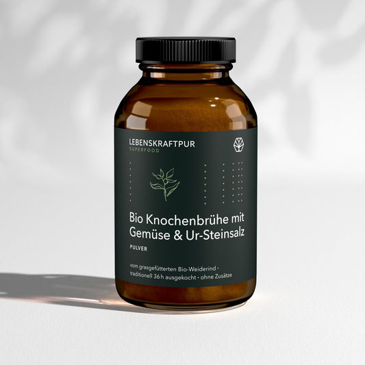 Bio Knochenbrühe mit Gemüse und Ur-Steinsalz Pulver